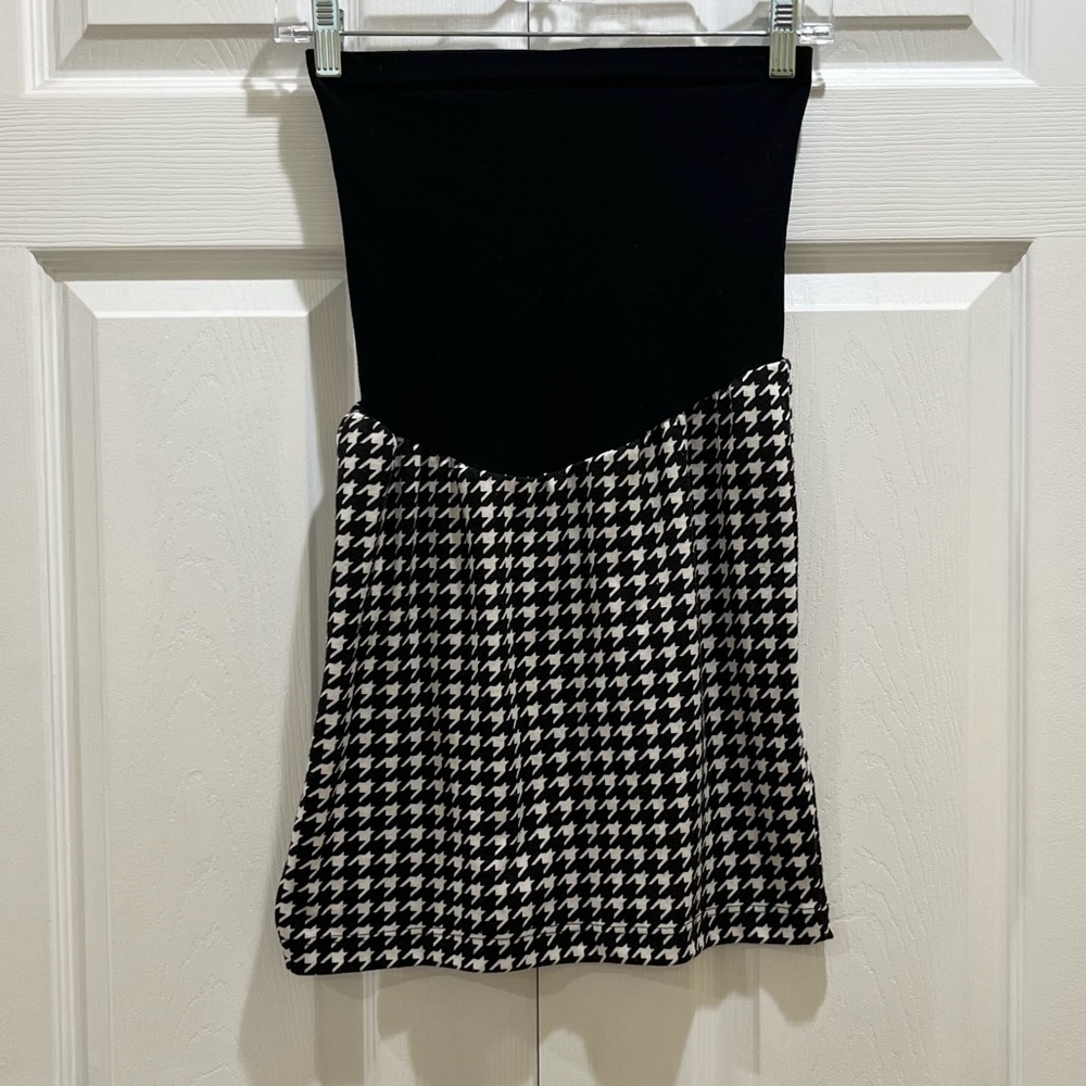 A Pea in the Pod Houndstooth Skirt Black White Small